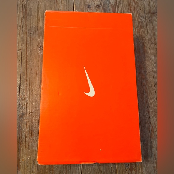 2013 Nike Lunar Hyperdunk - Picture 5 of 9